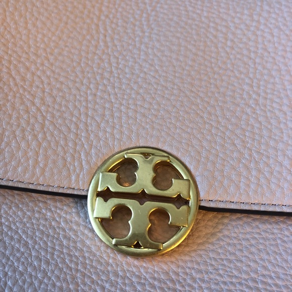 Tory Burch Chelsea Flap Shoulder Bag - Picture 7 of 8